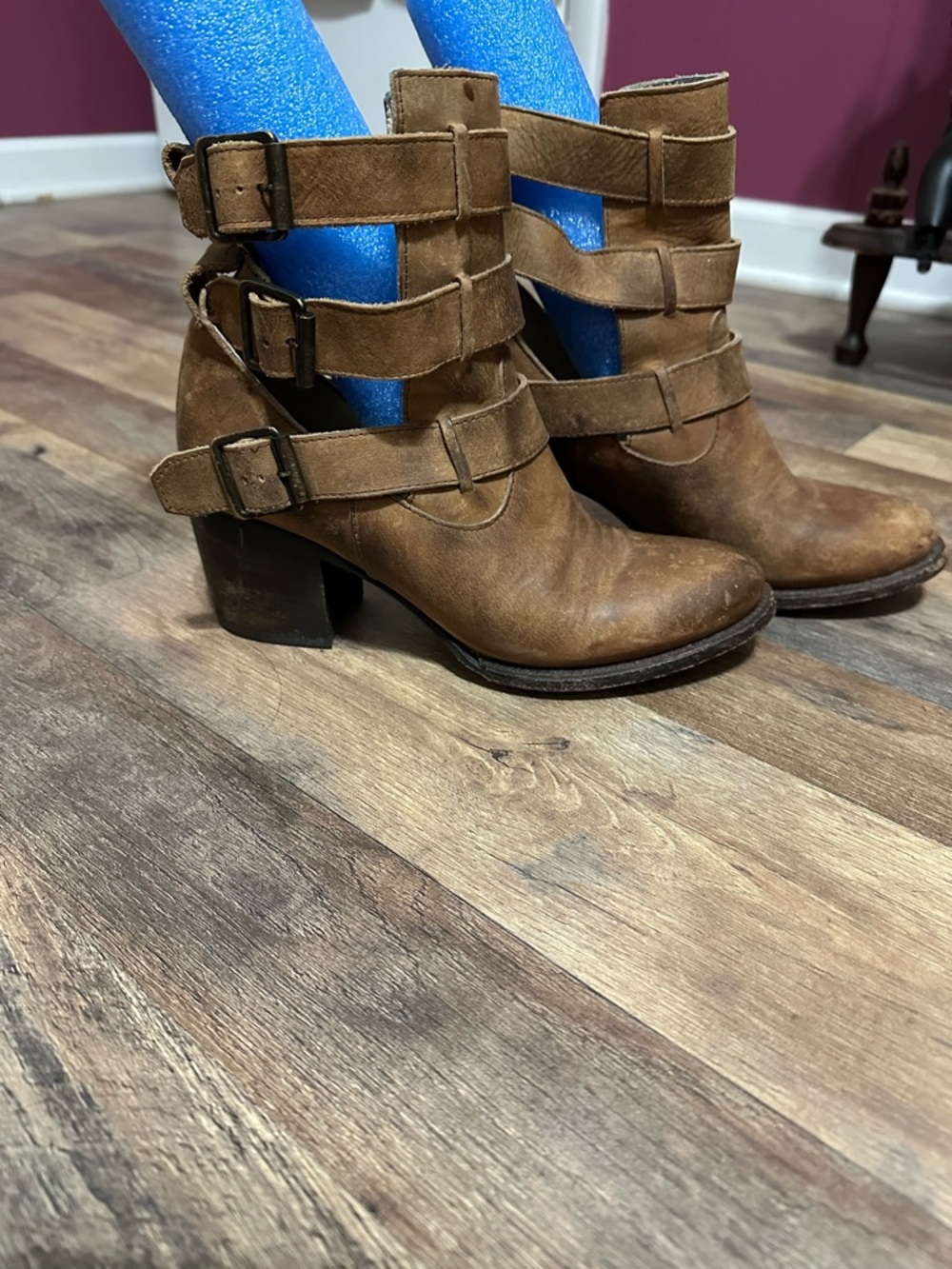Freebird by Steven Tan Triple Buckle Leather Ankle Boots - Picture 2 of 8